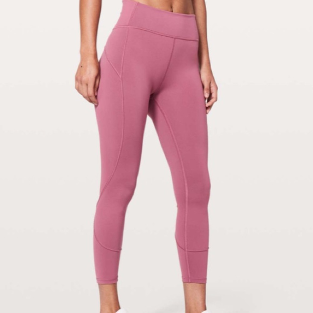 Lululemon In Movement 7/8 Tight *Everlux 25”